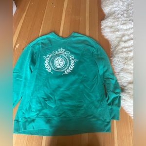 Green sweatshirt